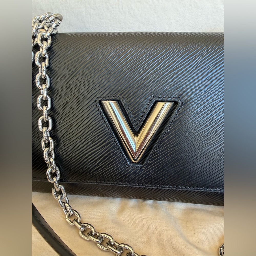 Louis Vuitton Black COOY- Epi Leather Chain Crossbody with Silver Hardware - Picture 3 of 8